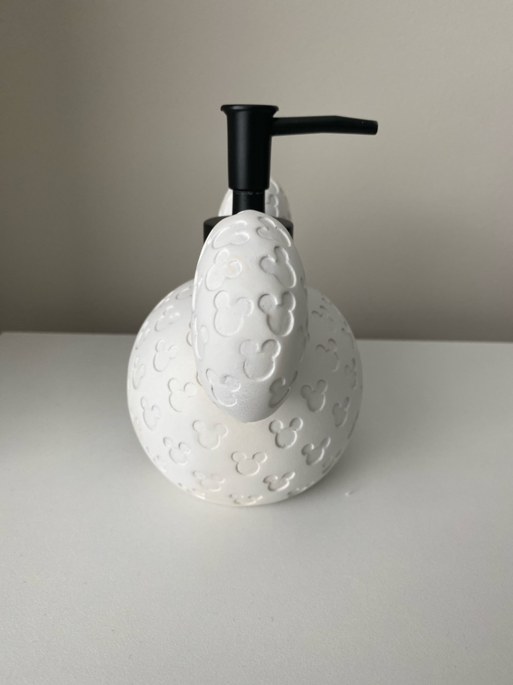 Disney Mickey Mouse soap dispenser - Picture 4 of 5